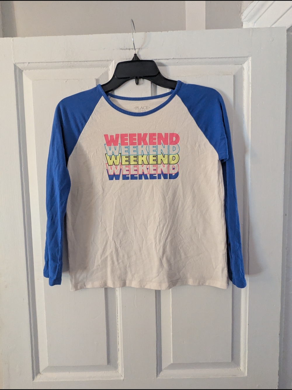 Place Girls Long-Sleeve Raglan Tee - Blue/White with Colorful Weekend Graphic